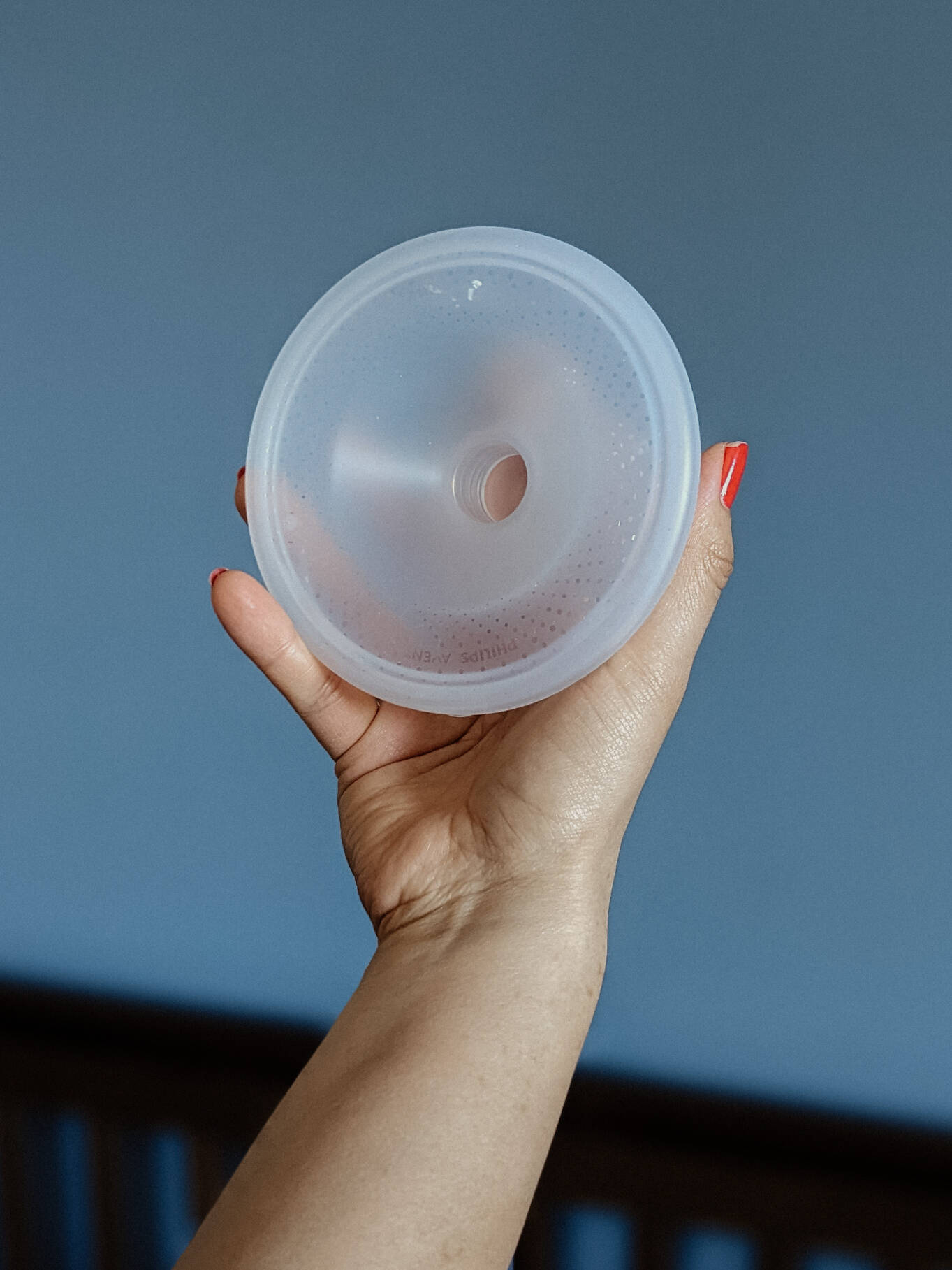 Philips Avent : un nouveau tire-lait électrique mains libres