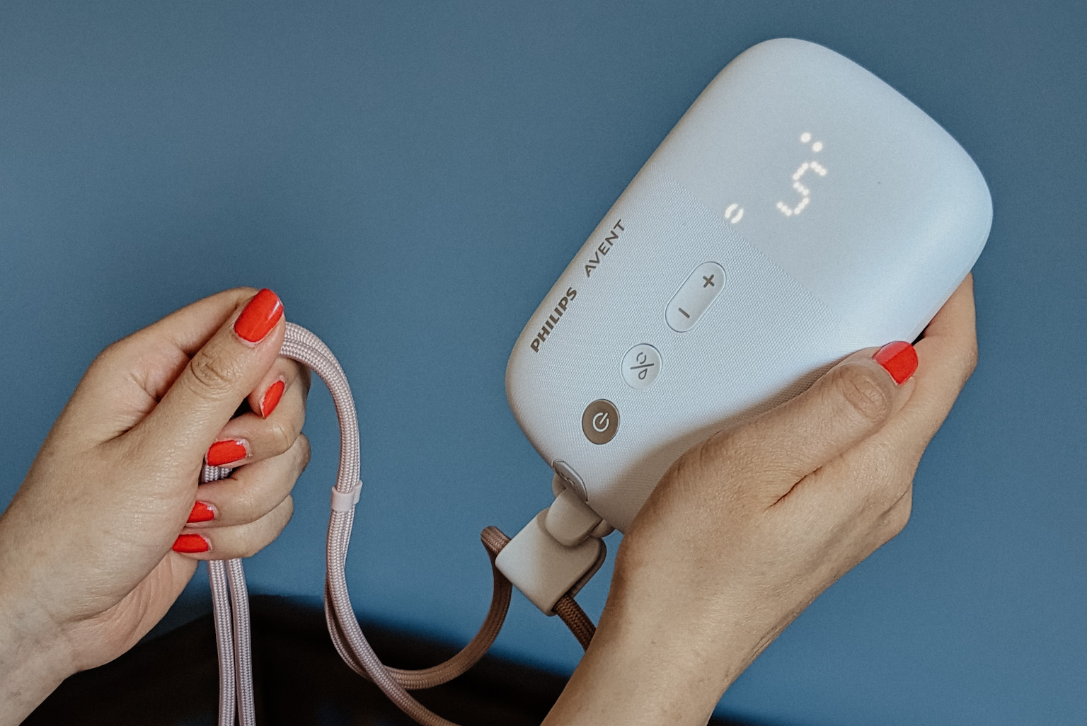 Philips Avent : un nouveau tire-lait électrique mains libres