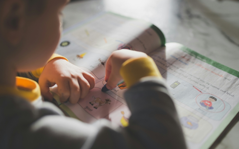 Des livres et jeux-outils pour soutenir les jeunes
