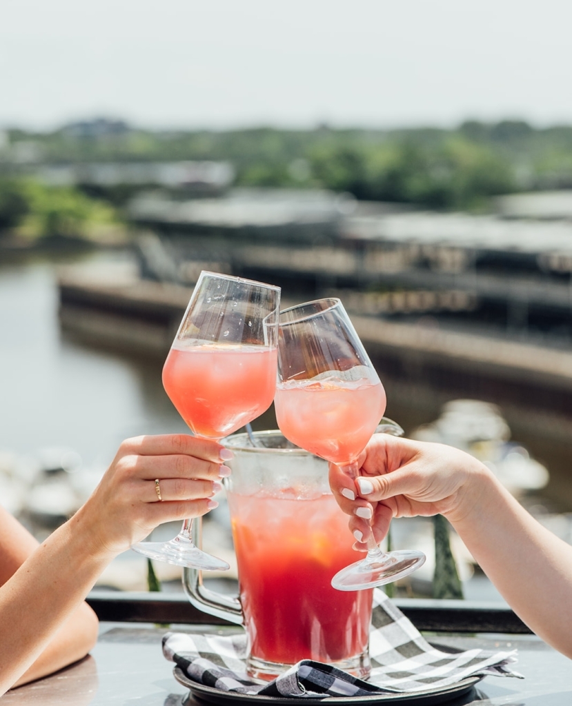 Terrasse sur l’Auberge : une vue imprenable sur le Vieux-Port