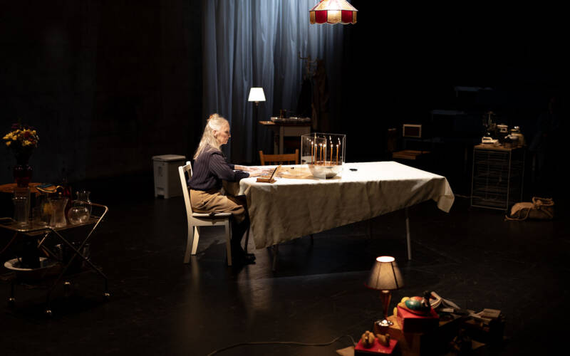 Petits appareils/Small appliances : souvenirs d'une vie commune, Boucle Magazine