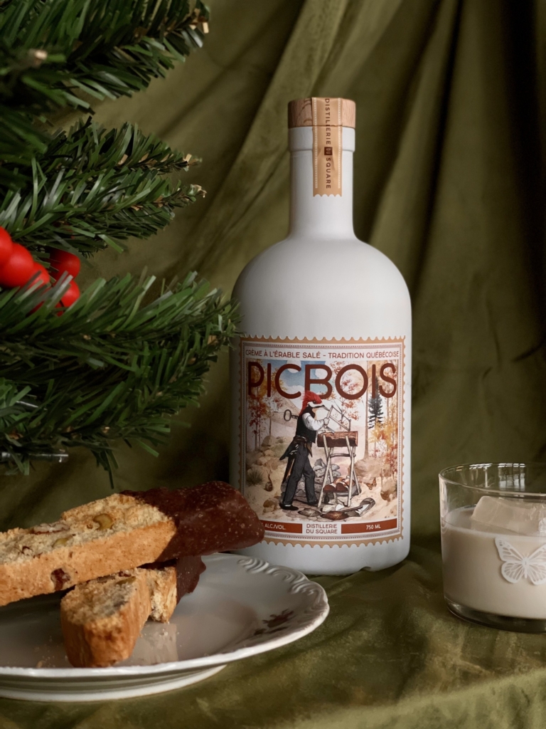 5 idées-cadeaux pour les amateurs de spiritueux Picbois – Distillerie du Square