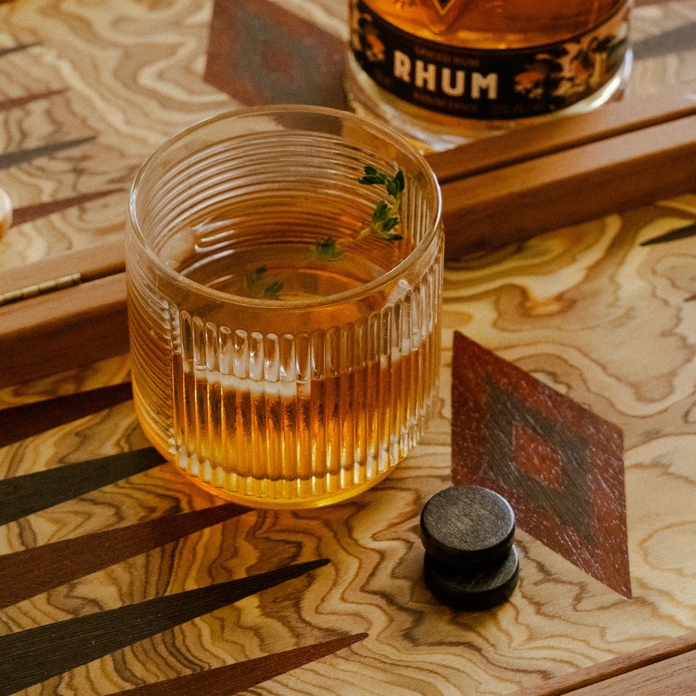 5 idées-cadeaux pour les amateurs de spiritueux Rhum Épicé – Distillerie 3 Lacs