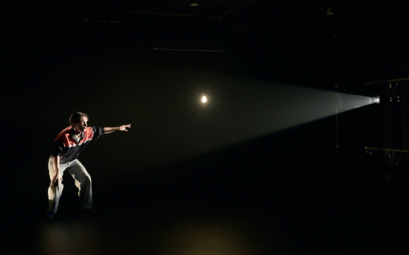 À partir de là : course dans la nuit, Boucle Magazine