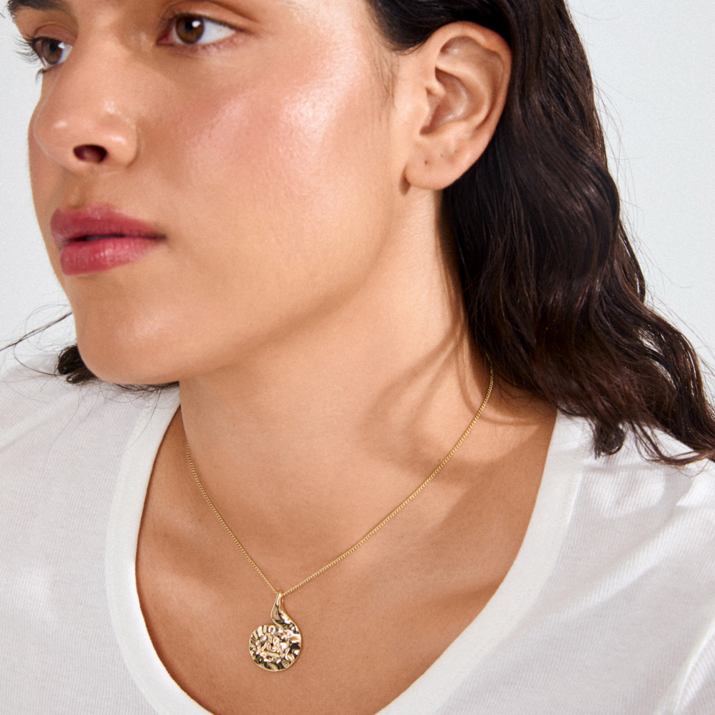 Collier pendentif coquillage pilgrim