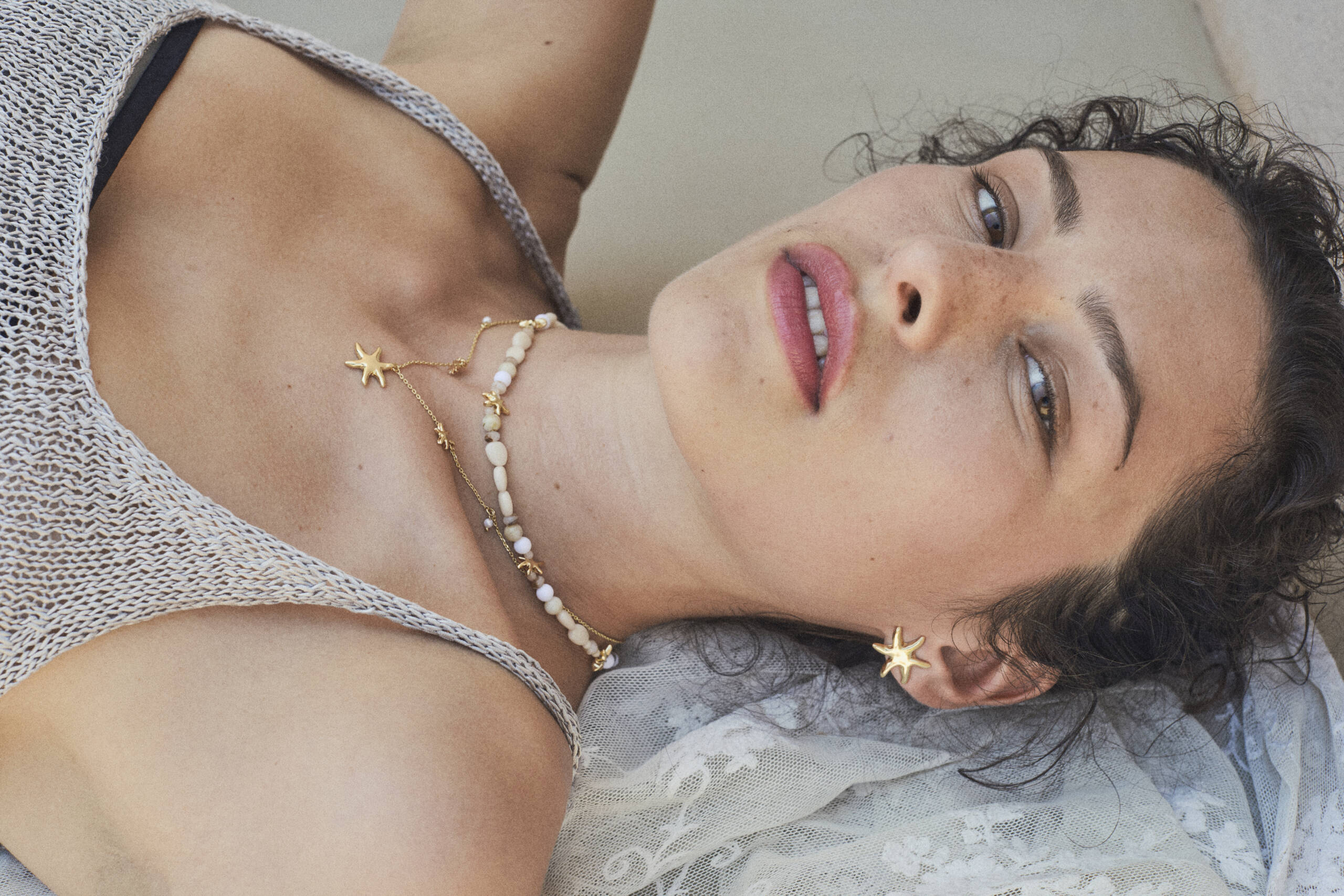 Collection été 2026 de Pilgrim : des bijoux inspirés par le bord de mer